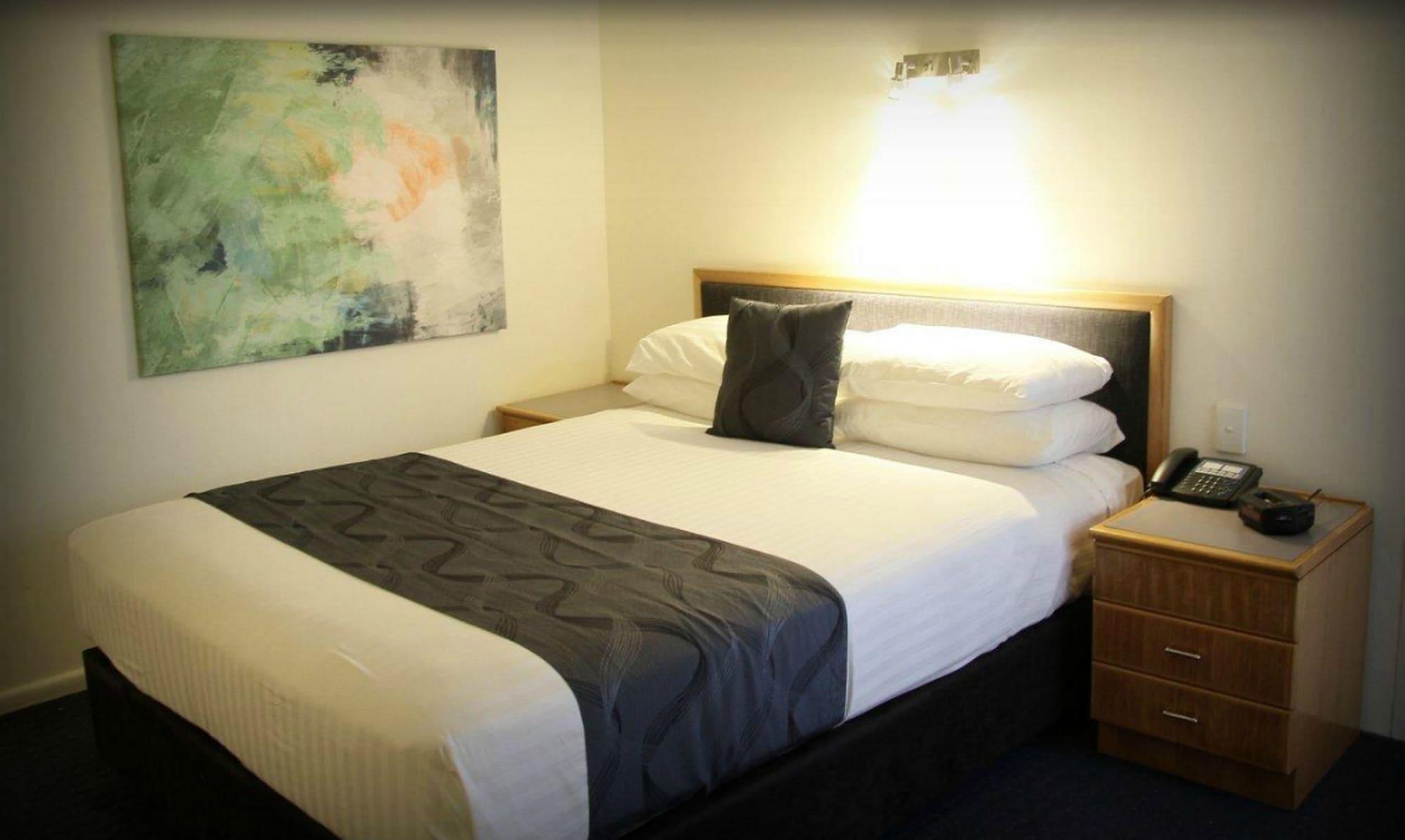 West End Motor Lodge Orange Extérieur photo