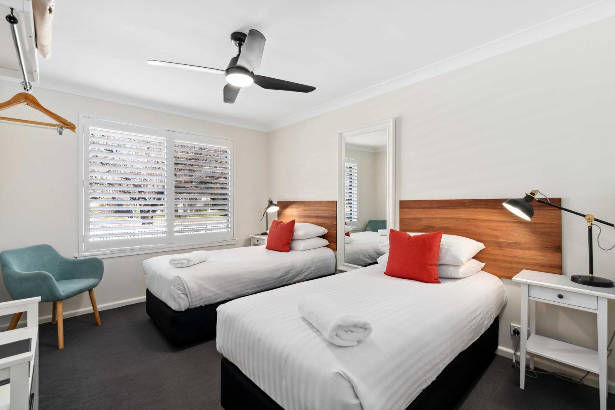 West End Motor Lodge Orange Extérieur photo