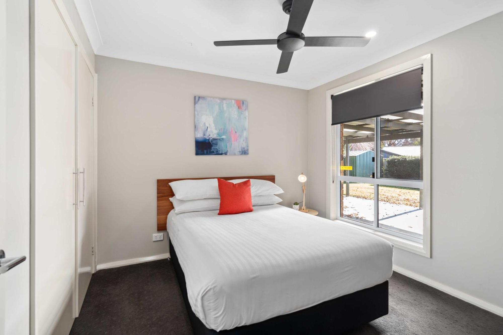 West End Motor Lodge Orange Extérieur photo